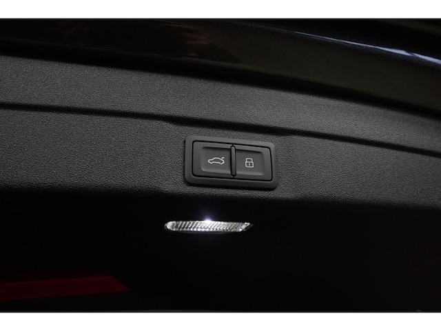 Audi A6 Avant Quattro S-Tronic