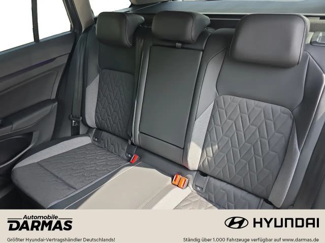 Volkswagen Golf 1.5 TSI Variant