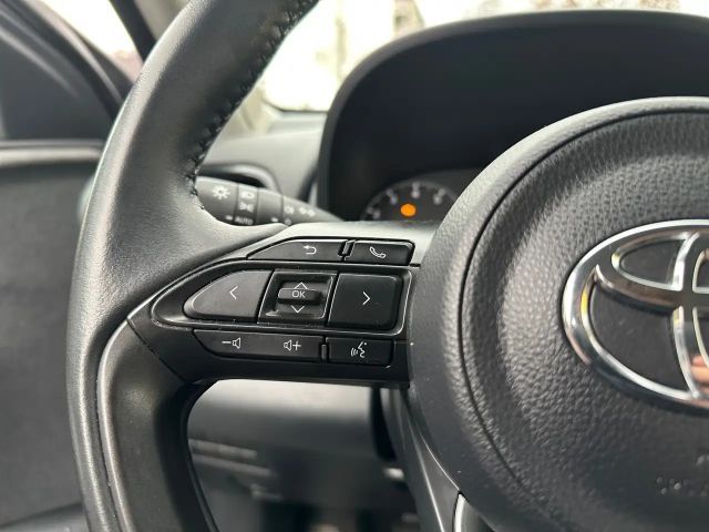 Toyota Yaris Active Hatchback