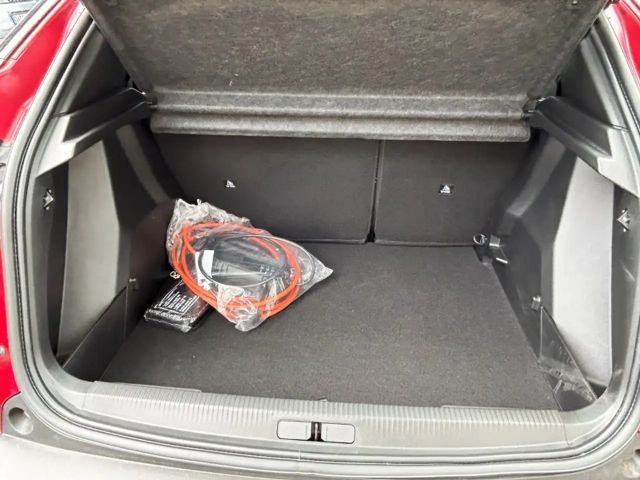 Peugeot E-2008 Active Pack