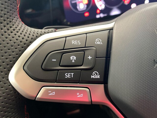 Volkswagen Golf 2.0 TSI DSG GTI Sound