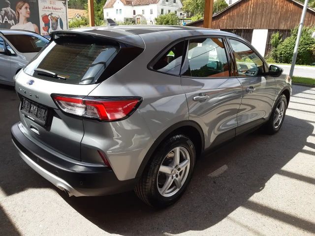 Ford Kuga Cool & Connect