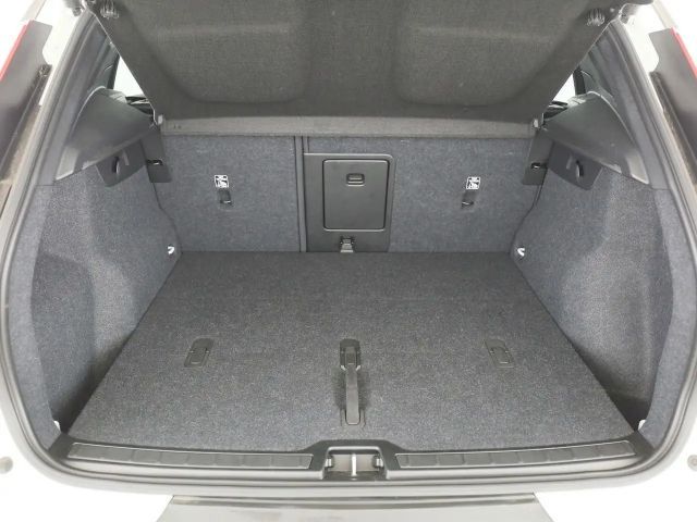 Volvo XC40 Plus Twin Engine