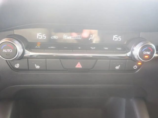 Mazda 3 Exclusive-line