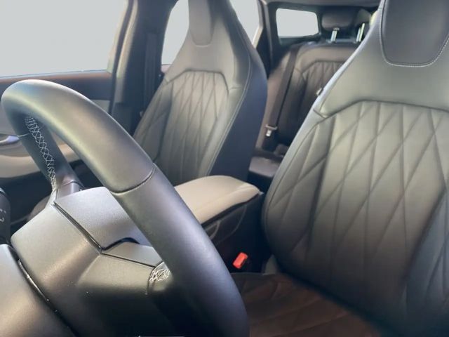 Ford Explorer Extended range RWD