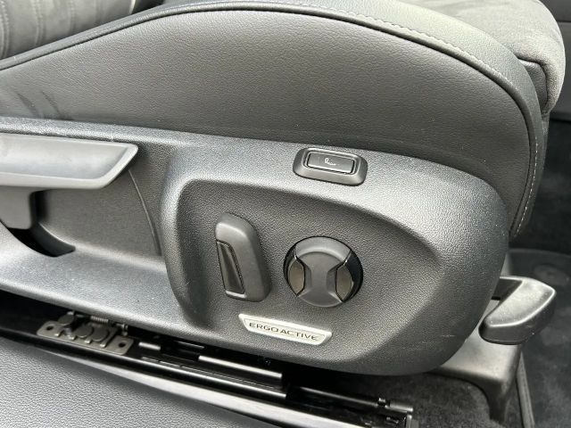 Volkswagen Passat 1.5 eTSI Business Variant