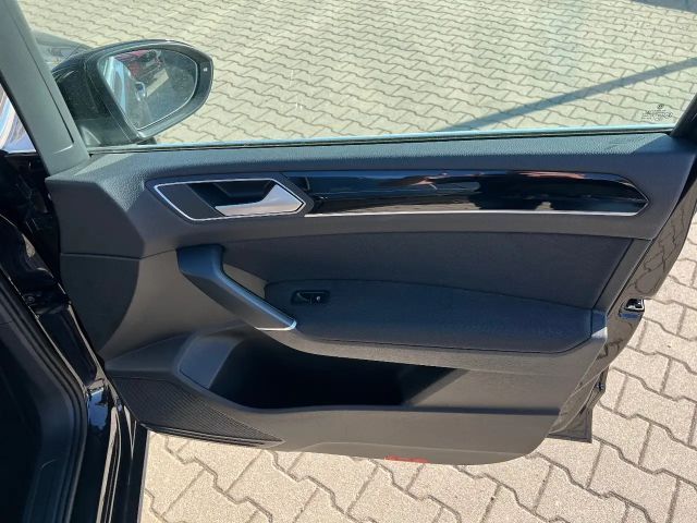 Volkswagen Touran 2.0 TDI Highline