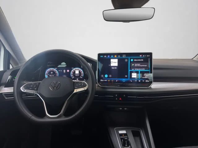 Volkswagen Golf DSG Life Plus