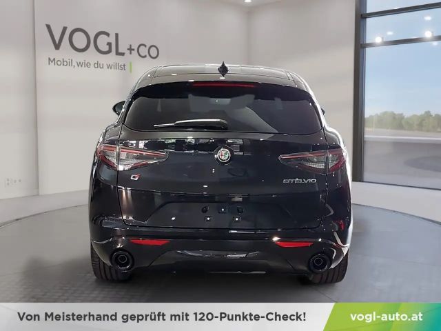 Alfa Romeo Stelvio AT8 Q4 Veloce