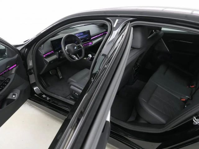 BMW 520 520d M-Sport Sedan xDrive