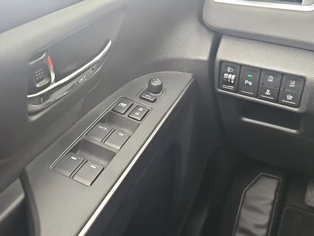 Suzuki S-Cross LED*BI-COLOR FELGEN*NAVI*FRONTKAMERA