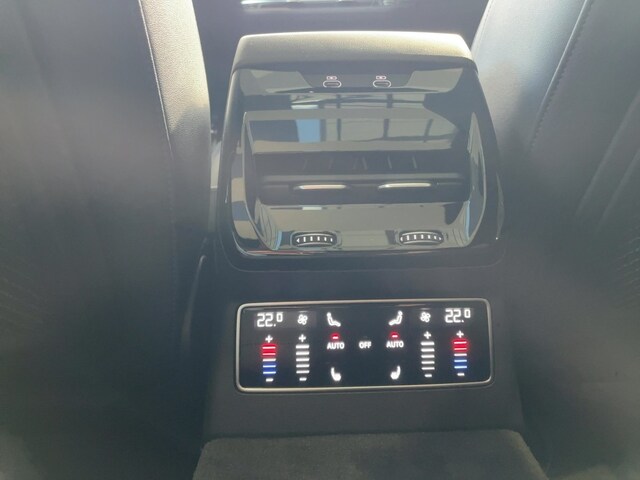 Audi A6 Avant Quattro S-Tronic