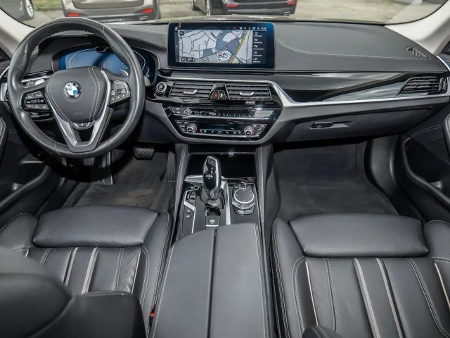 BMW 530 530i Luxury Line Touring