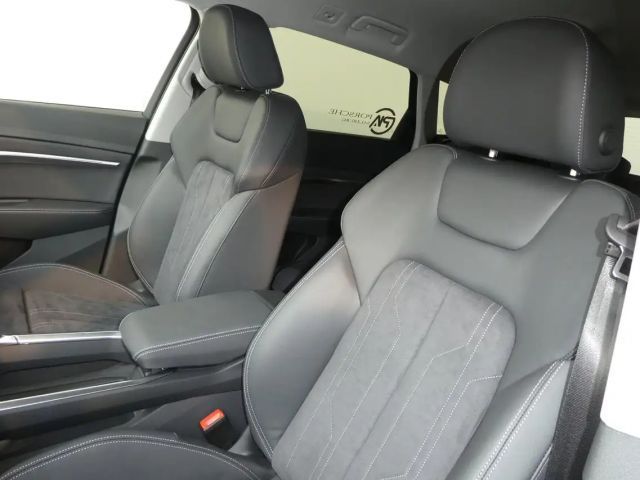 Audi Q8 e-tron 55 Business Quattro