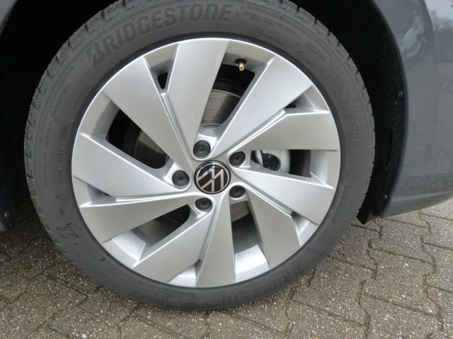Volkswagen Golf 1.5 TSI Life Variant