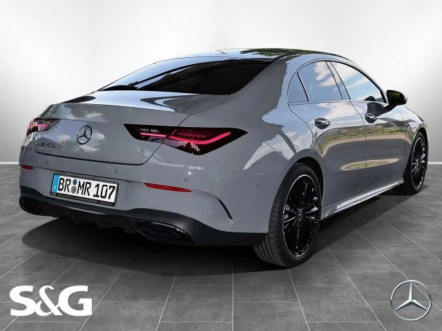 Mercedes-Benz CLA 200 AMG Line Coupé