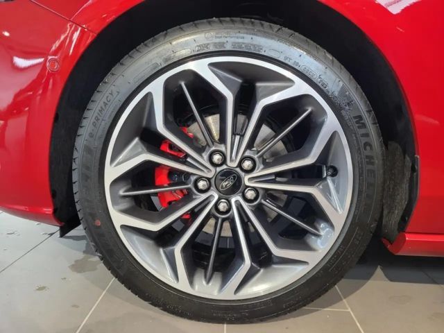 Ford Focus ST Line Wagon