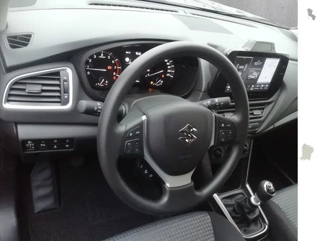 Suzuki S-Cross Hybrid