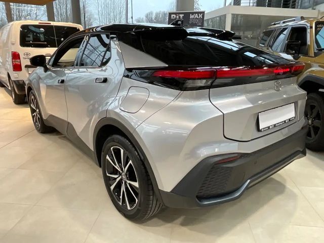 Toyota C-HR Team D Voorwielaandrijving