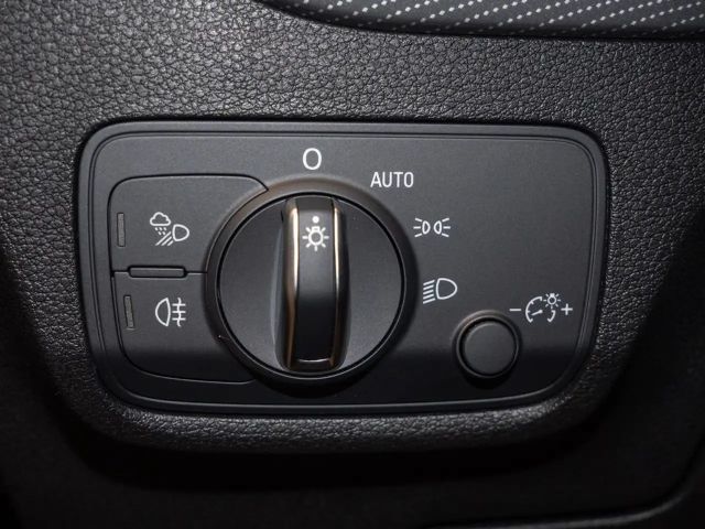 Audi Q2 35 TFSI S-Line