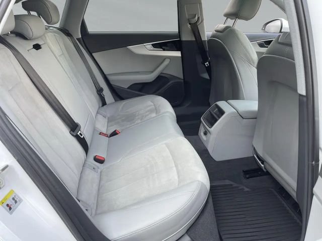 Audi A4 40 TDI Avant S-Line