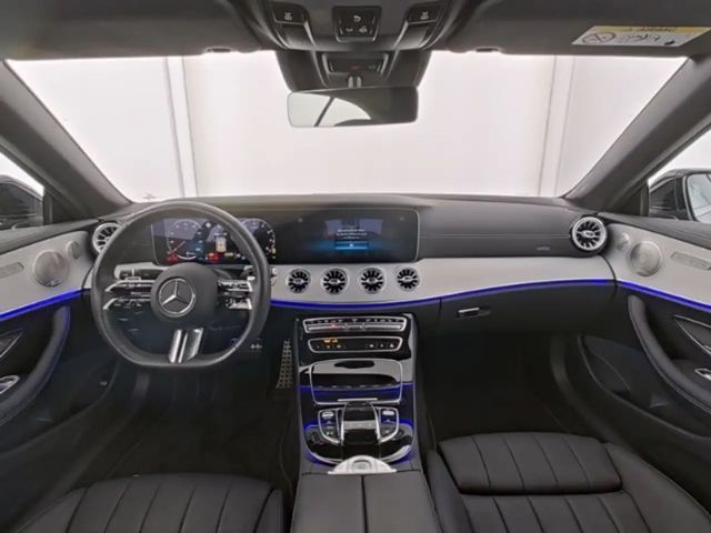 Mercedes-Benz E 200 AMG Line Cabriolet