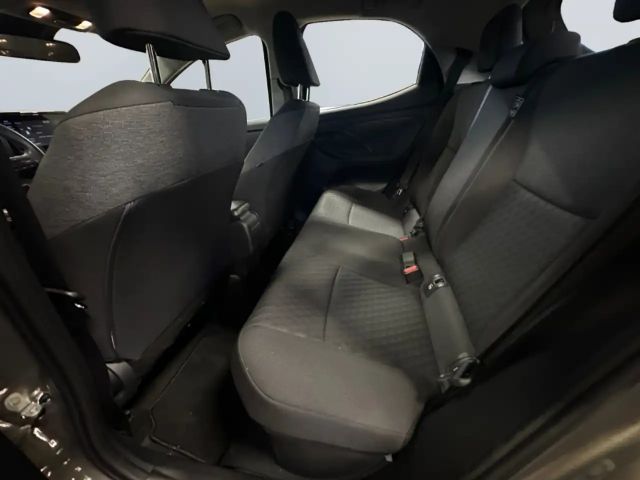 Toyota Yaris Hatchback Hybride Team D