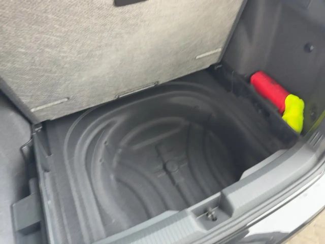 Volkswagen Golf 1.5 TSI Golf VIII Life Variant