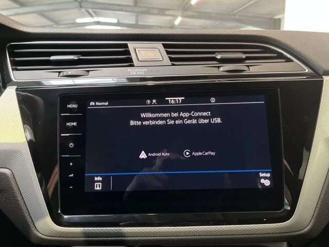 Volkswagen Touran 1.5 TSI DSG R-Line