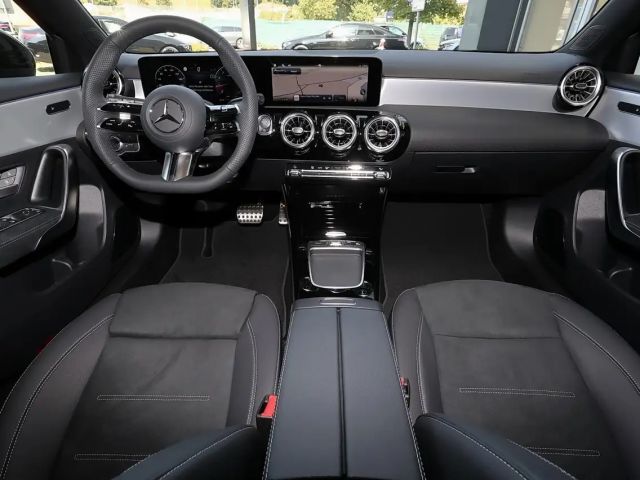 Mercedes-Benz A 200 AMG Line