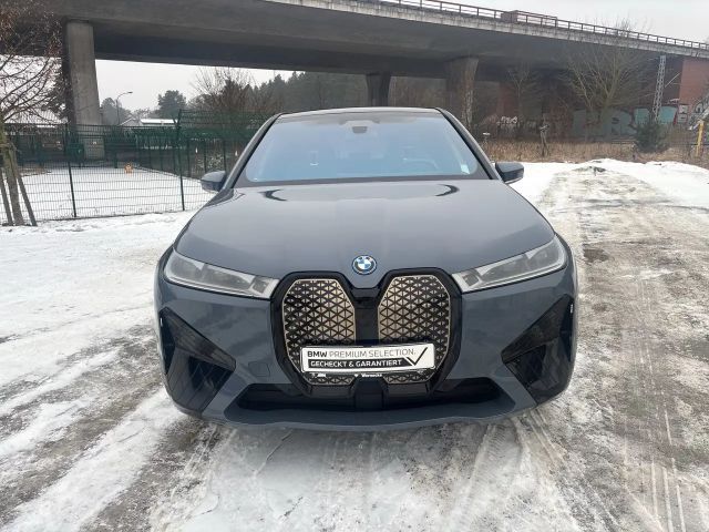 BMW iX xDrive50