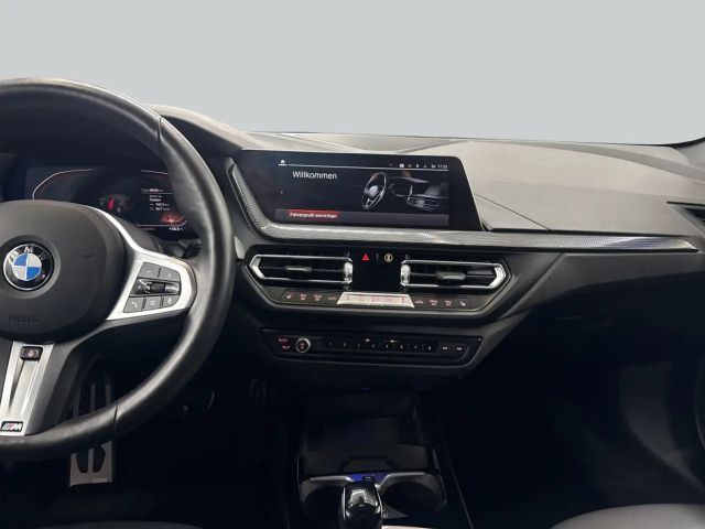 BMW 120 120i M-Sport Sedan