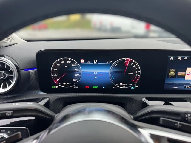 Mercedes-Benz A 250 A 250 e Hatchback