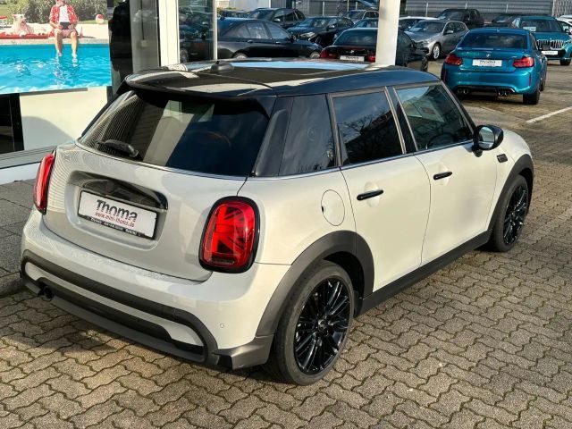 MINI Cooper 5-deurs