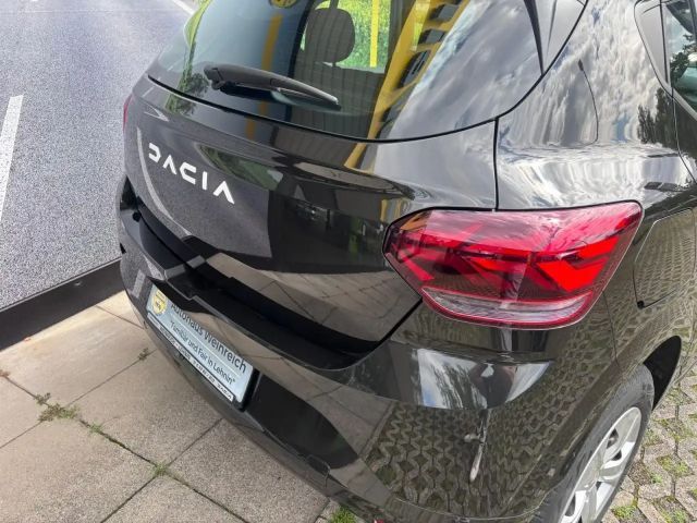 Dacia Sandero mit Klima, DAB & Bluetooth Klima Einparkhilfe