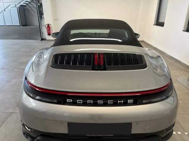 Porsche 992 Cabrio Carrera