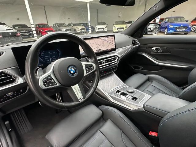 BMW 330 330e M-Sport Touring xDrive
