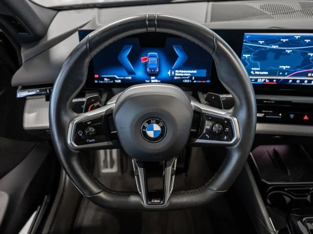 BMW 520 520d M-Sport Sedan