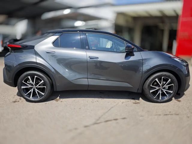Toyota C-HR Hybride Team D