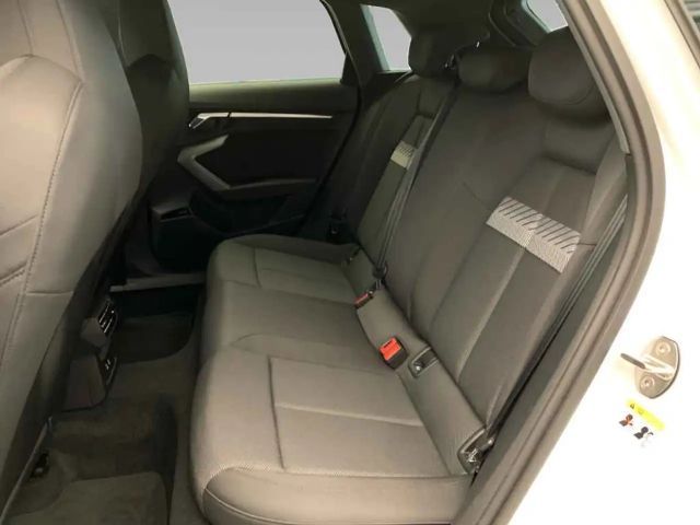 Audi A3 30 TFSI Sedan Sportback