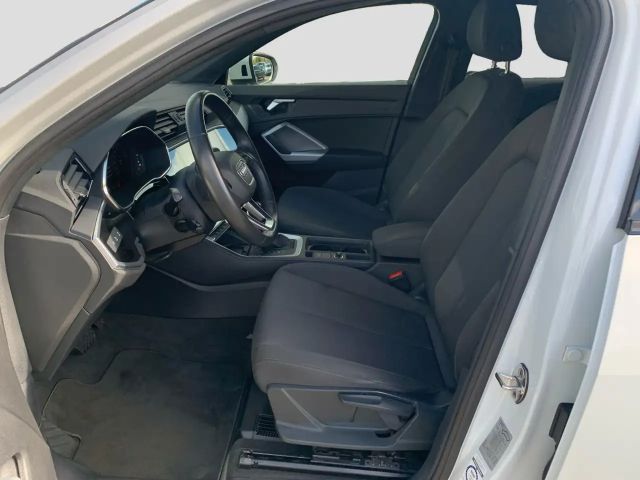 Audi Q3 S-Line S-Tronic