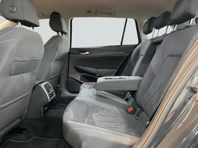 Volkswagen Golf Life Variant