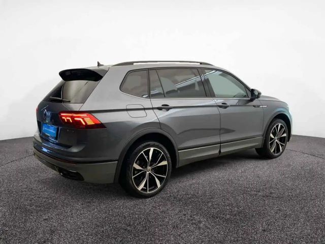 Volkswagen Tiguan Allspace DSG IQ.Drive R-Line