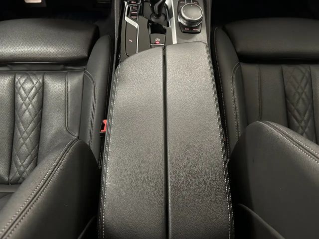 BMW 530 530d M-Sport Touring xDrive