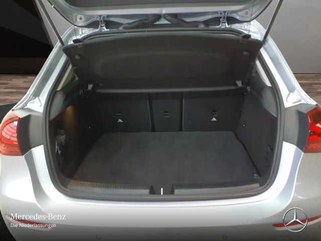 Mercedes-Benz A 200 Progressive