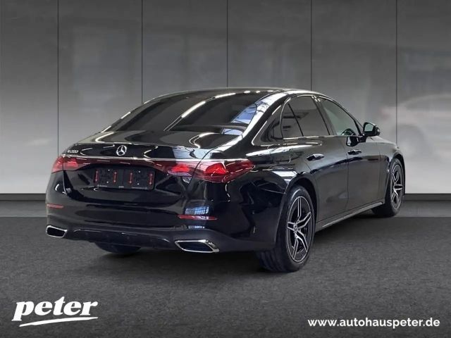 Mercedes-Benz E 200 AMG Line Sedan