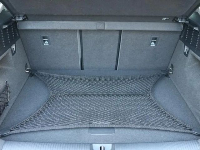 Audi Q2 Advanced NaviPlus/AHZV/18" . . .