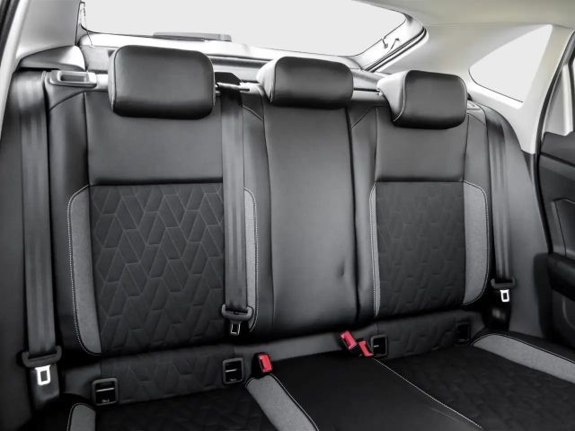 Volkswagen Taigo 1.0 TSI DSG