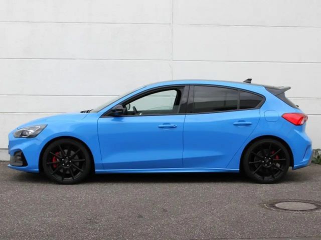 Ford Focus EcoBoost ST Line