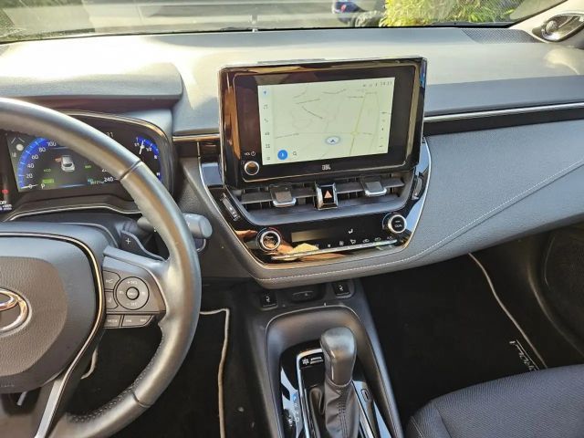 Toyota Corolla Hybride Team D